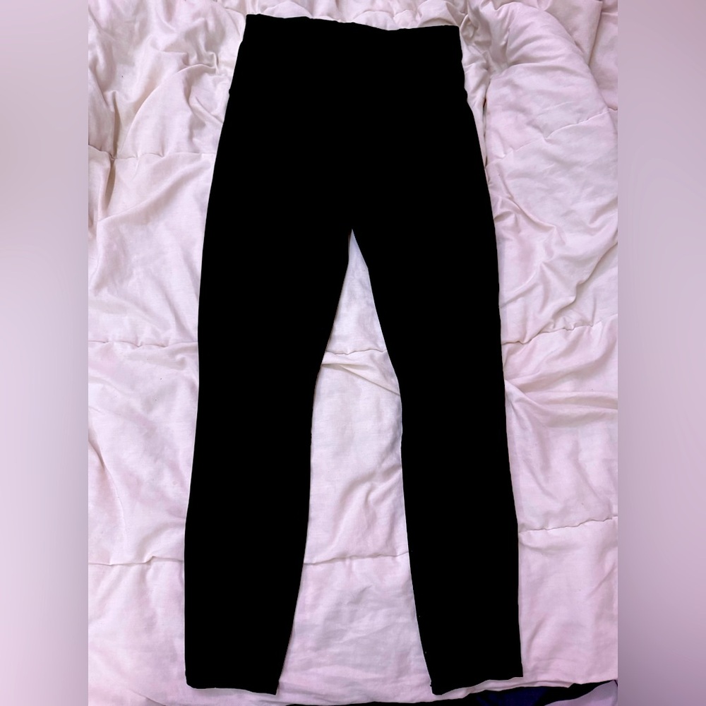 Athleta leggings in new condition size small back pocket